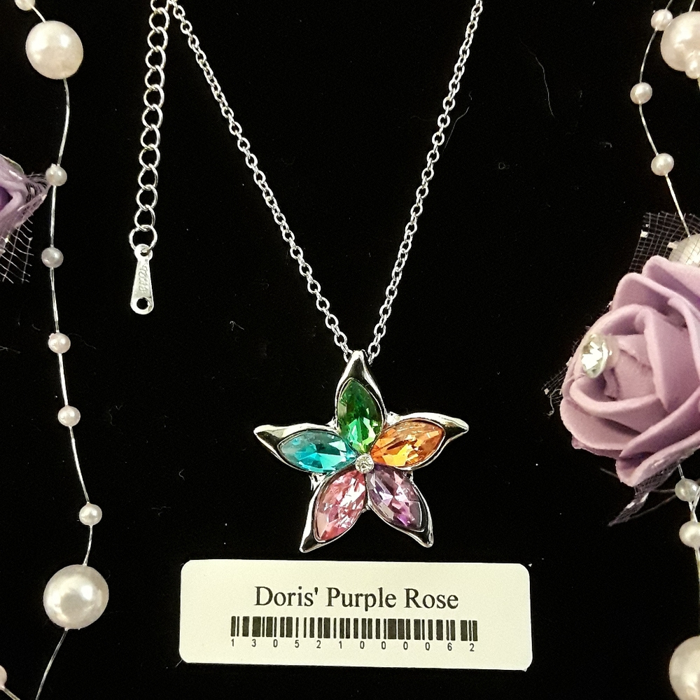 4001008- 5. AAA BRILLIANT CZ STAR NECKLACE